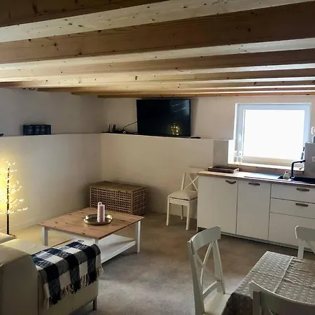 Domcek Pod Orechom * Blatnica