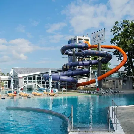 Domcek Pod Orechom *