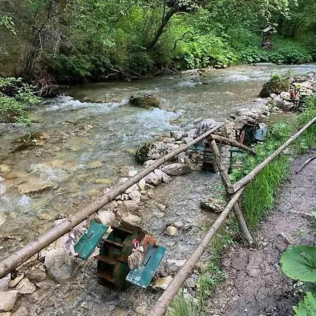 Domcek Pod Orechom Prázdninový dům