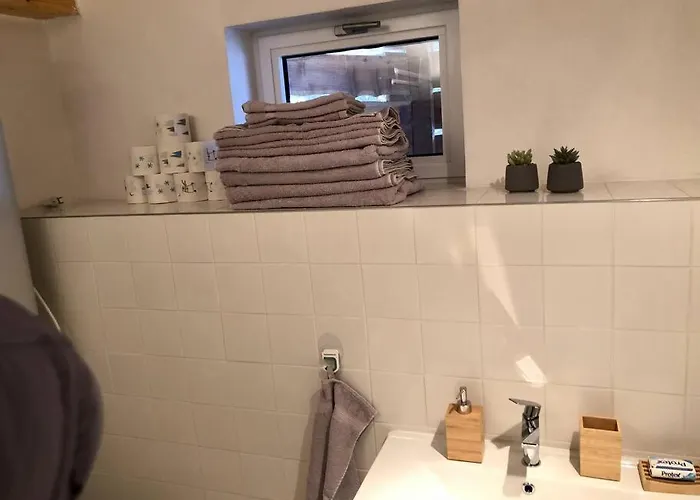 Domcek Pod Orechom *